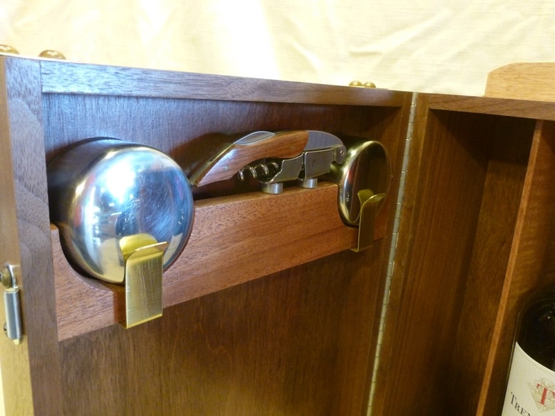 Travel Bar with Accoutrements thumbnail 4